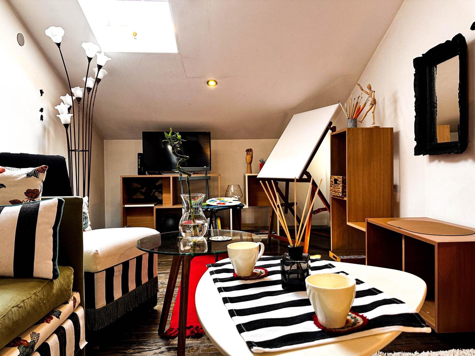 Διαμέρισμα Family Penthouse Old Town Heart Renovated Βελιγράδι