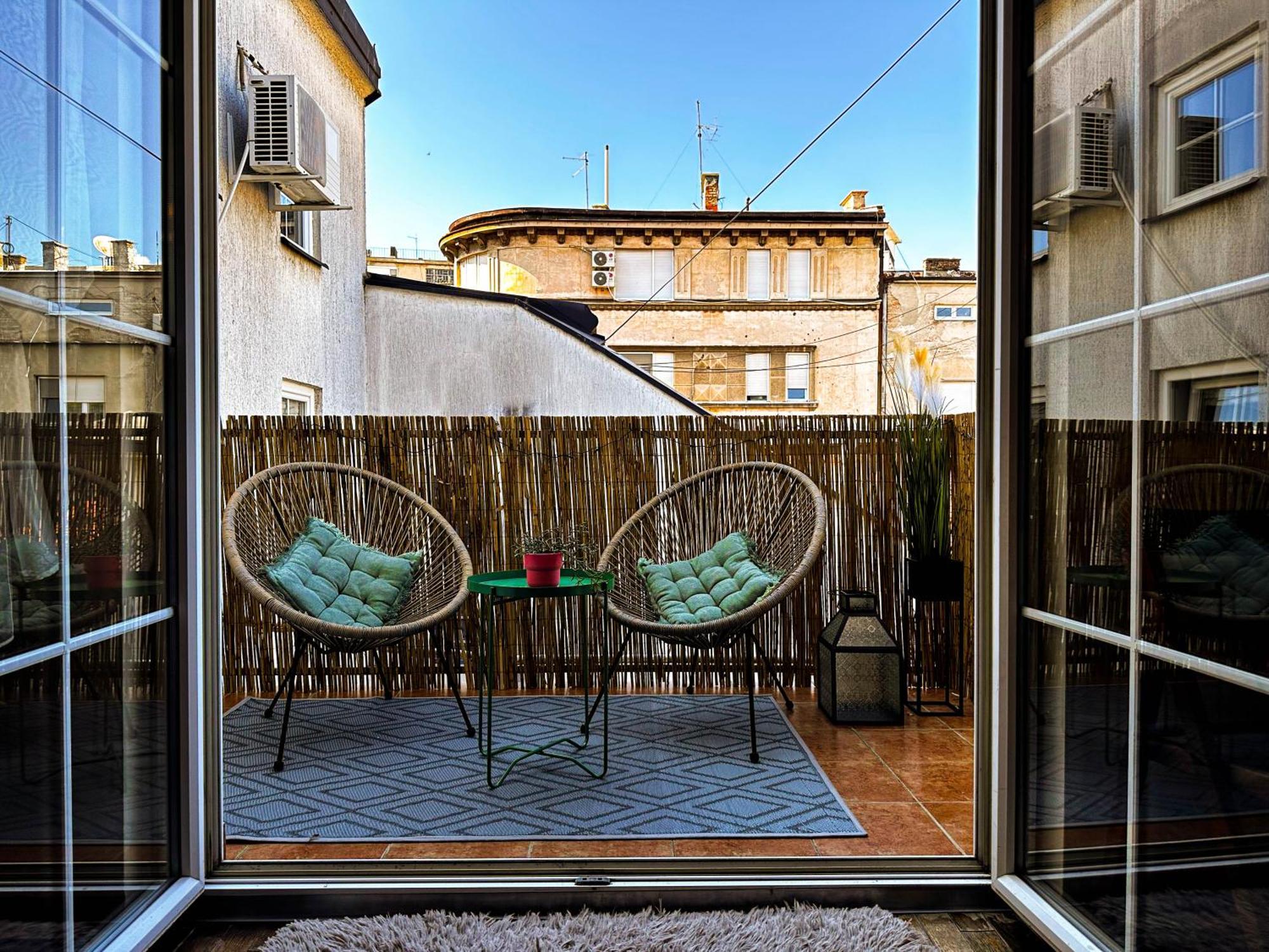 Family Penthouse Old Town Heart Renovated Διαμέρισμα Βελιγράδι